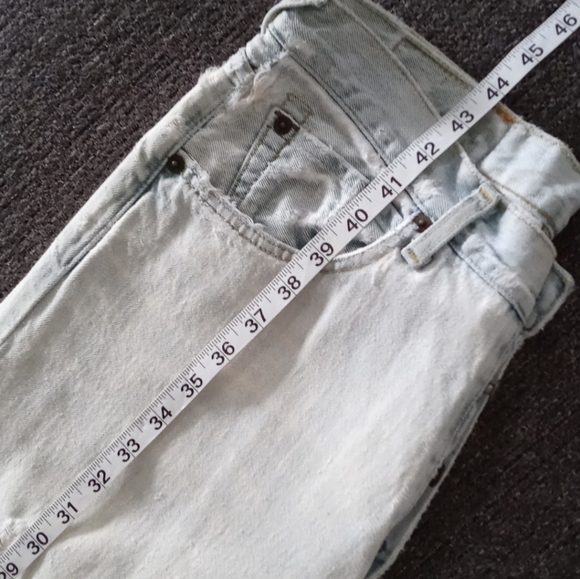 🍀VERY VTG Lucky Brand Jeans🍀 - White Distressed Button Fly Jean - Picture 14 of 16
